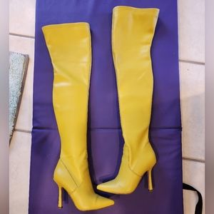 Knee High Yellow Steve Madden Boots 7M